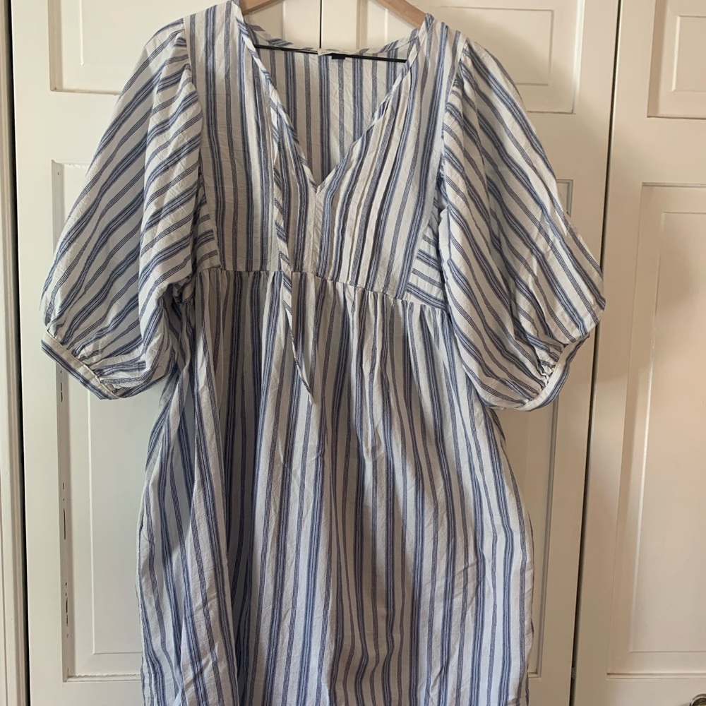 Universal Thread Striped Dress with puff sleeves